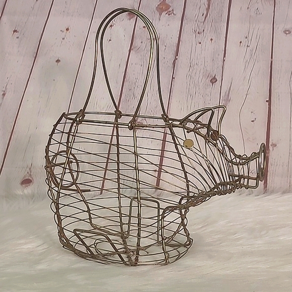 Vintage Rustic Metal Wire Farmouse Pig Piggie Egg Basket With Handles Gold Tone - Picture 6 of 15